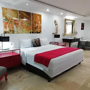 3* Hotel Essenzia De