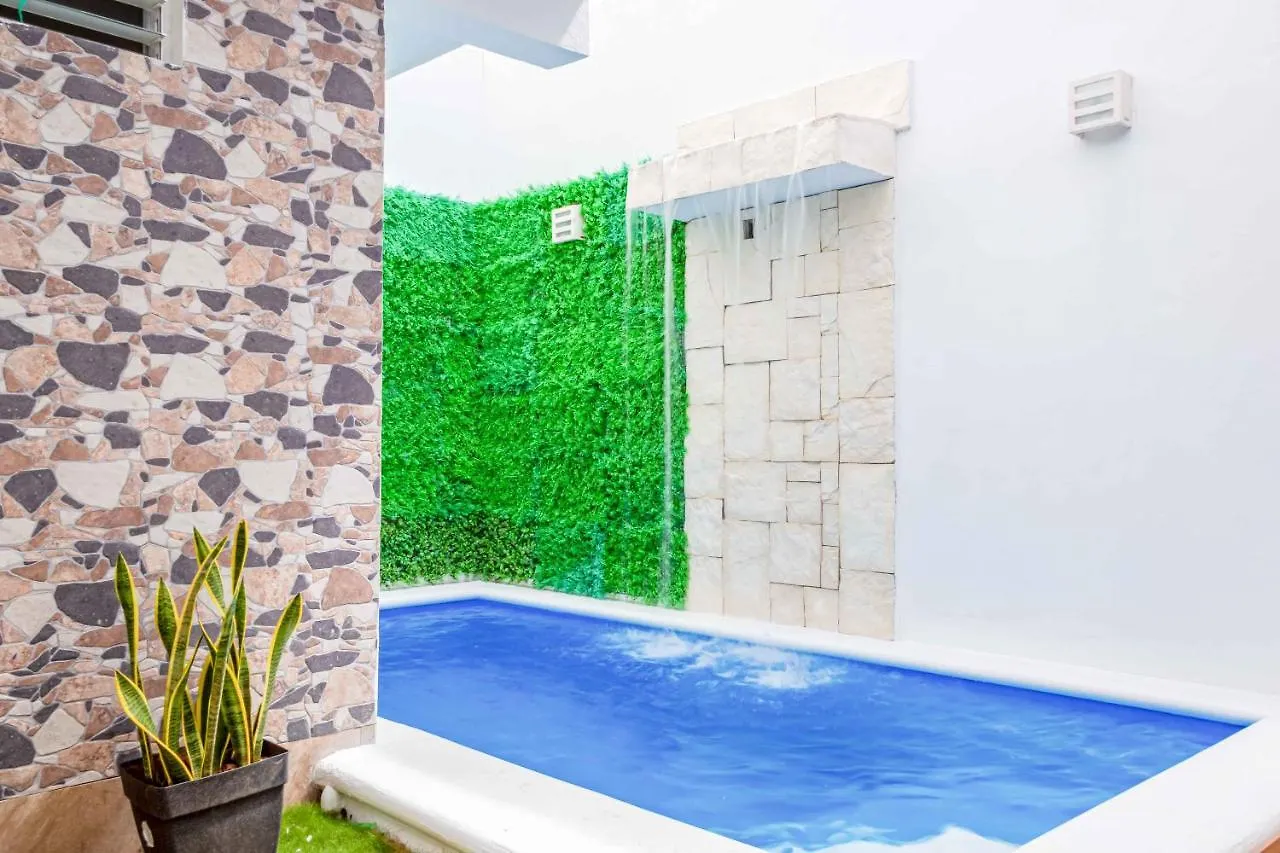 Hostpal Hotel Boutique Cancun 94