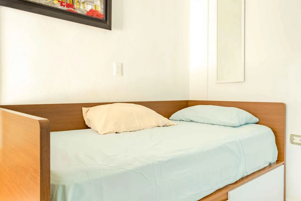 Hostpal Hotel Boutique Cancun 94