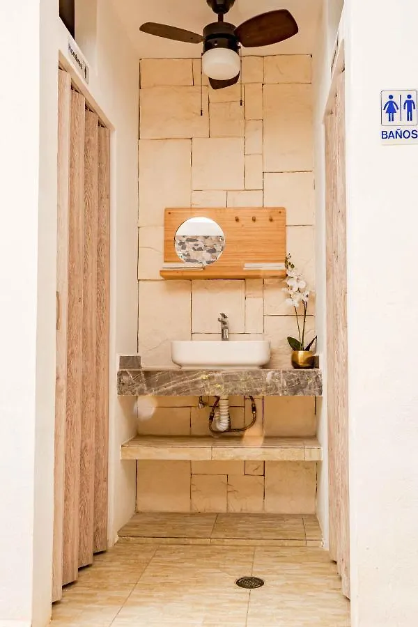 Hostpal Hotel Boutique Cancun 94